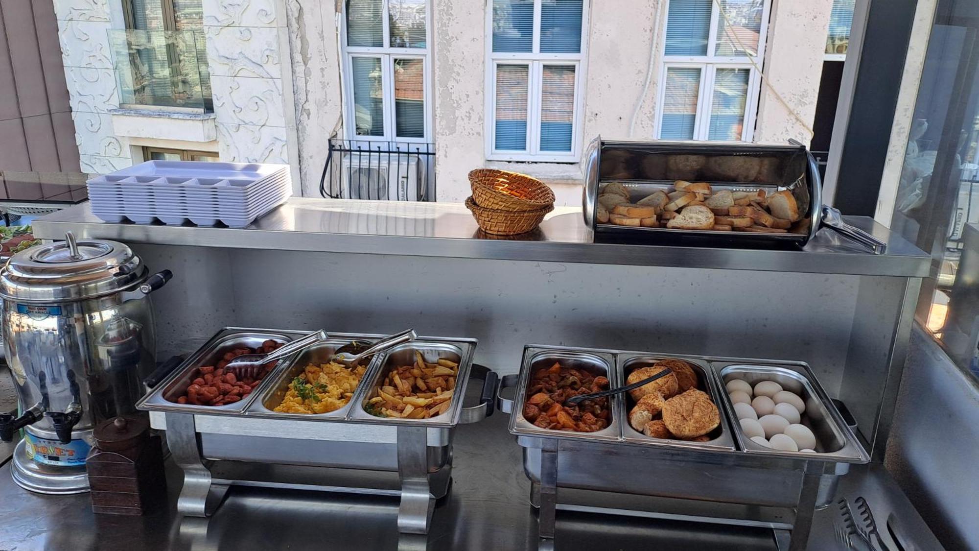 Taksim Terrace Hotel Истанбул Екстериор снимка