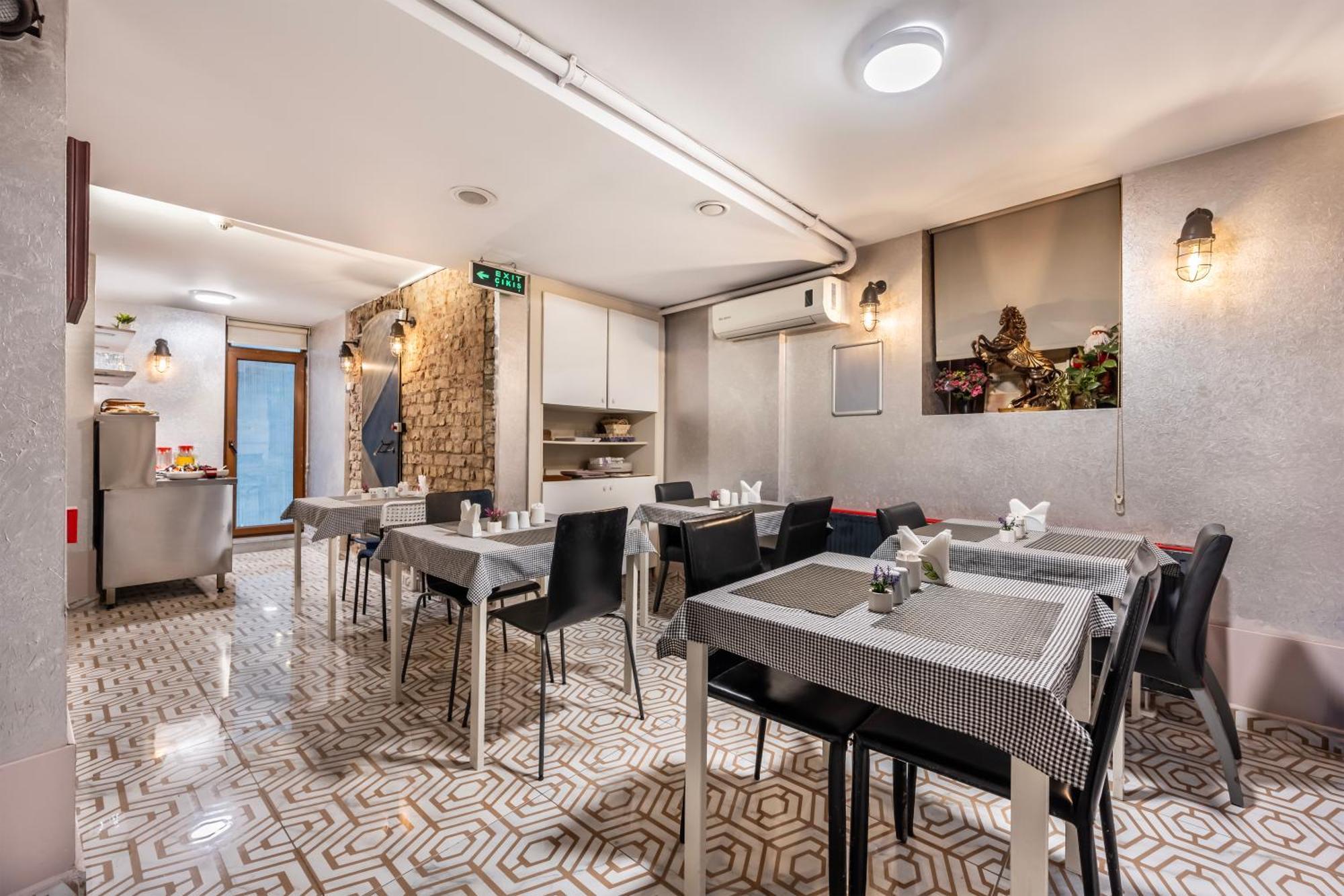 Taksim Terrace Hotel Истанбул Екстериор снимка