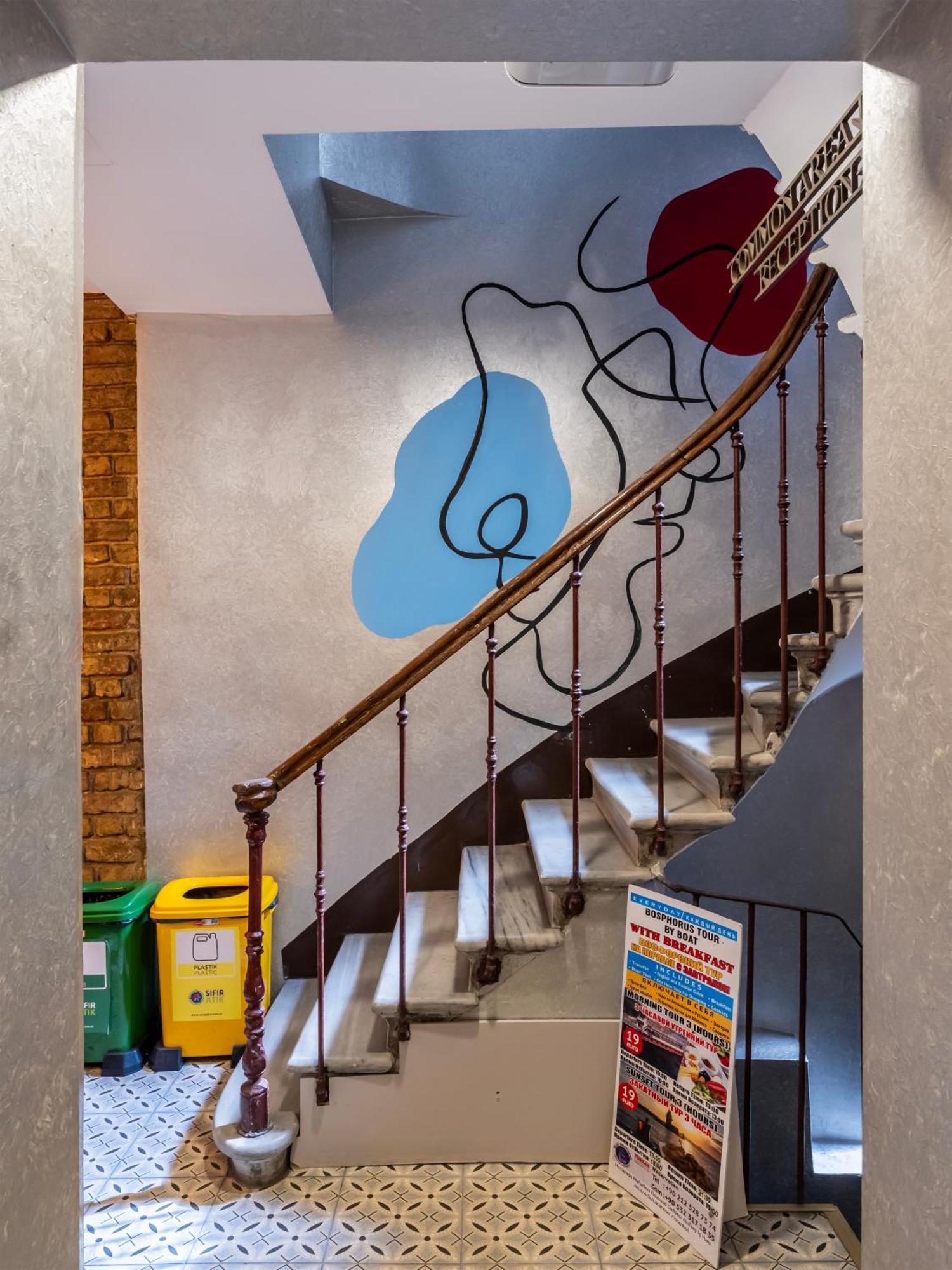 Taksim Terrace Hotel Истанбул Екстериор снимка